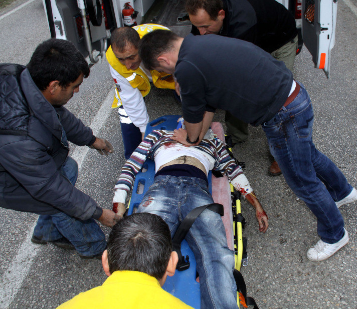 Trafik terörü bayram mesaisinde - Resim: 3