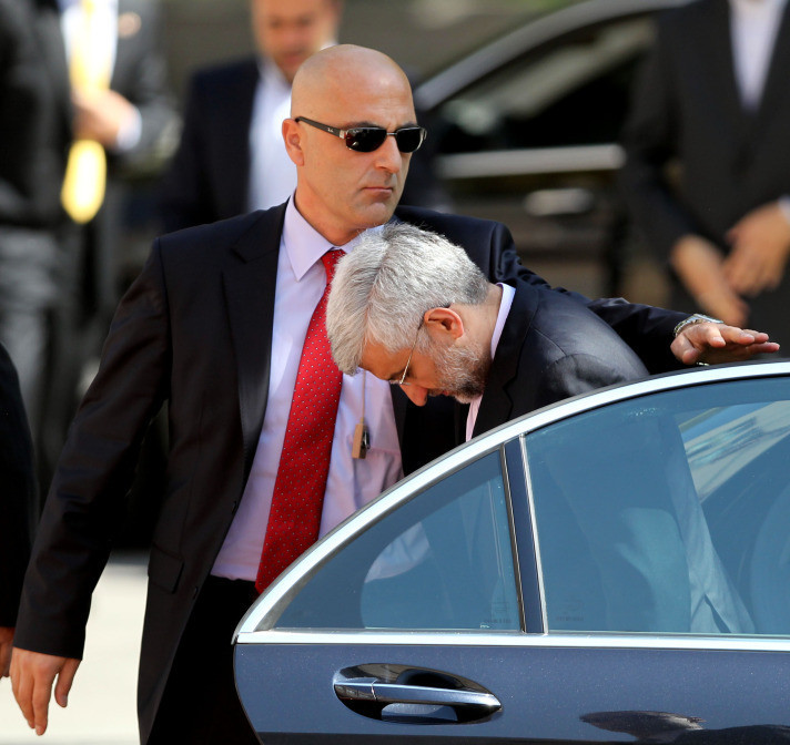 Celili'ye Başbakanlık kapısında şok! - Resim: 1