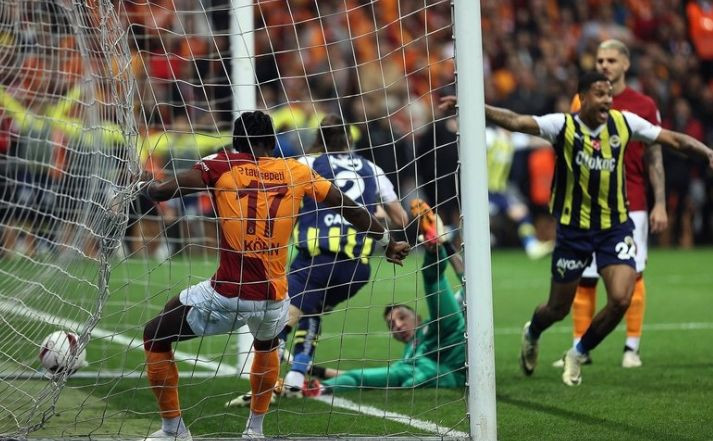 Galatasaray Fenerbahçe'nin eski yıldızını gözüne kestirdi - Resim: 4