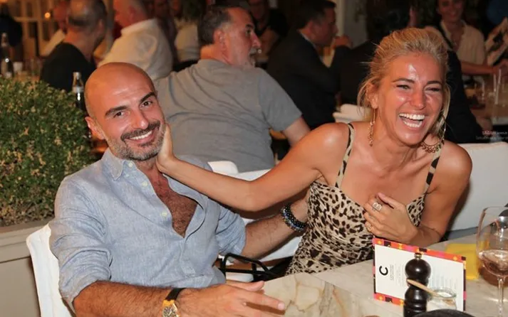 Burcu Esmersoy'u makyajsız görenler şaşkınlığını gizleyemedi - Resim: 1