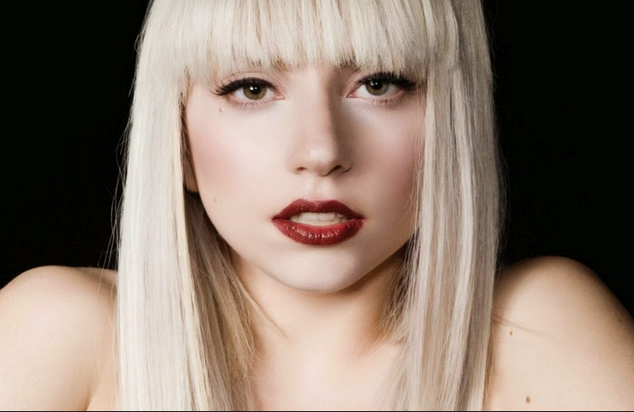 Lady Gaga yine rahat durmadı! - Resim: 1