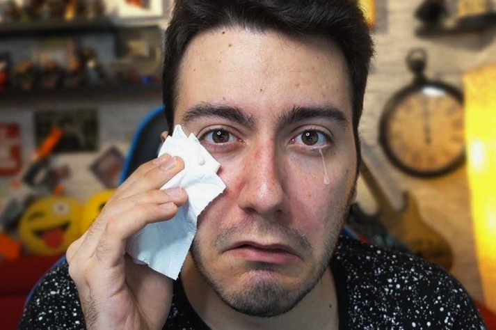 Enes Batur'a ne oldu? Hakkında tarikat iddiaları çıktı! Eski sevgilisi evlenince psikolojisi bozuldu, yakın arkadaşı patladı! - Resim: 4