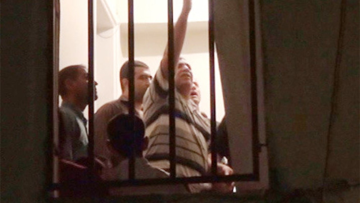 Şehidin dayısı HDP'ye oy verenlere bela okuyunca