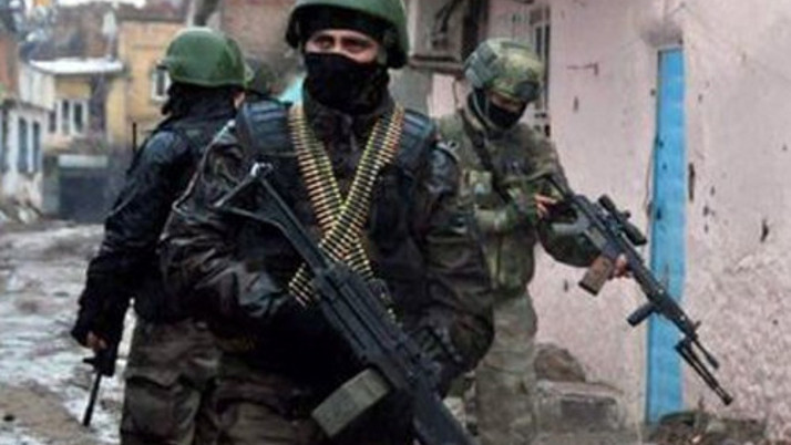 Diyarbakır'da gözaltına alınanlar İngiliz ve Sırp çıktı