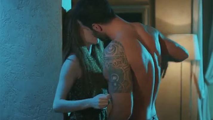 Ünlü dizindeki sevişme sahnesi internete sızdı