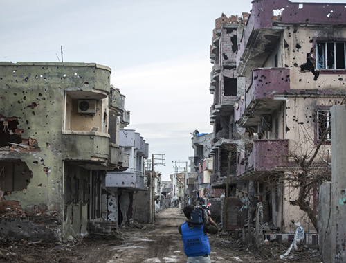 ABD Konsolosu Cizre'yi ziyaret etti!