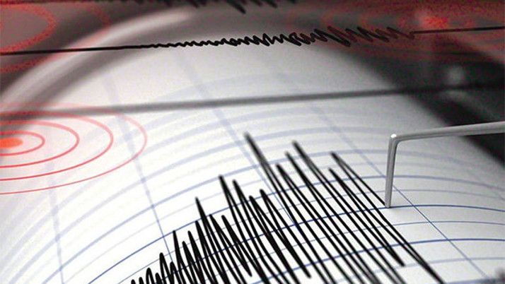 Son deprem Dikili'de oldu şiddeti kaç?
