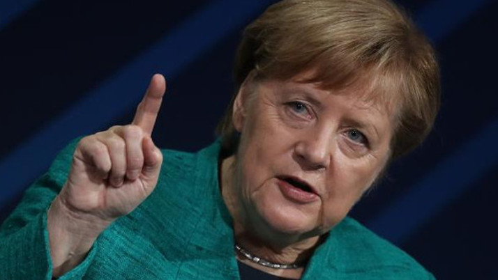 Almanya Başbakanı Merkel: Kendi imamlarımızı yetiştirmeliyiz