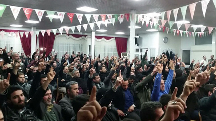 Furkancılar gövde gösterisi yaptı! Şok mesajlar