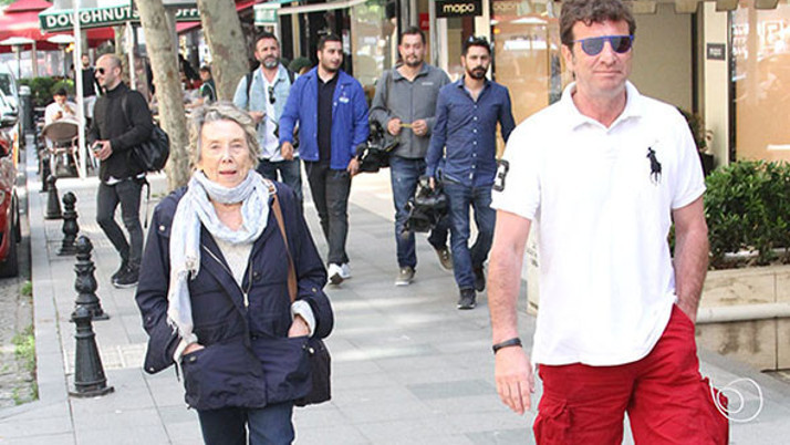 Kaya Çilingiroğlu Hülya Avşar'ın 'Selfie' filmi hakkında bakın ne yorum yaptı