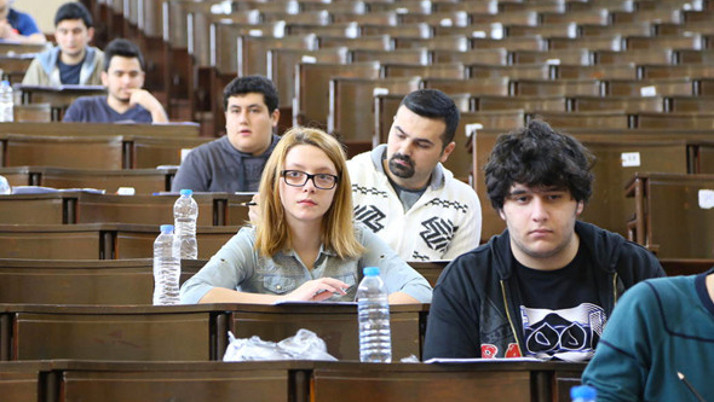 Adaylar dikkat! YÖK sınava 25 gün kala kural değiştirdi