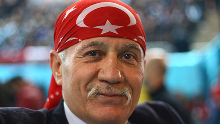 'Cumhur İttifakı' bıyığını notere gidip tasdik ettirdi!