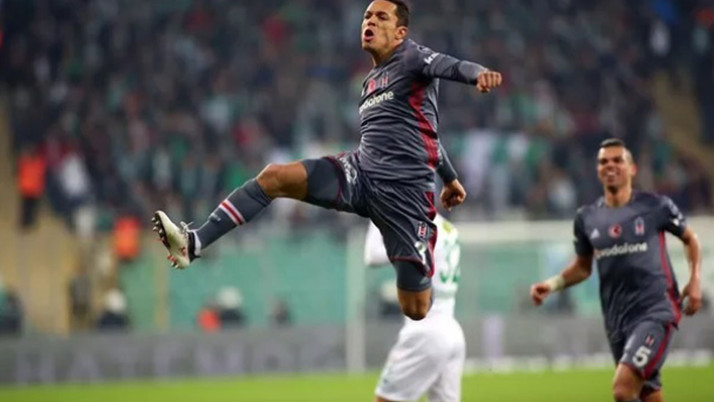 Adriano: Brezilya'ya dönmeyi düşünüyorum