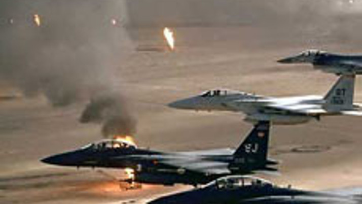 F-16 uçağı kendi üssünü bombaladı!