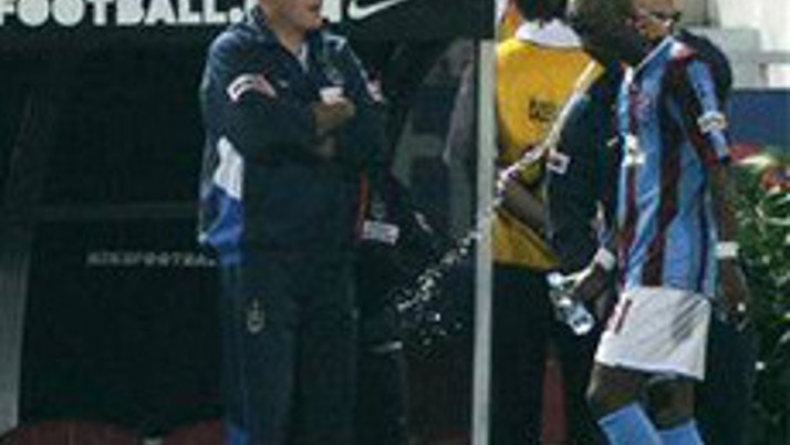 Taraftar Yattarayı yuhaladı