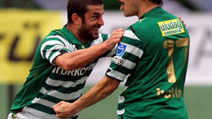 Bursaspor iki attı farkı fena açtı 