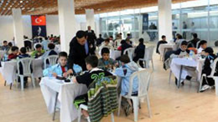 Satranç turnuvası başladı