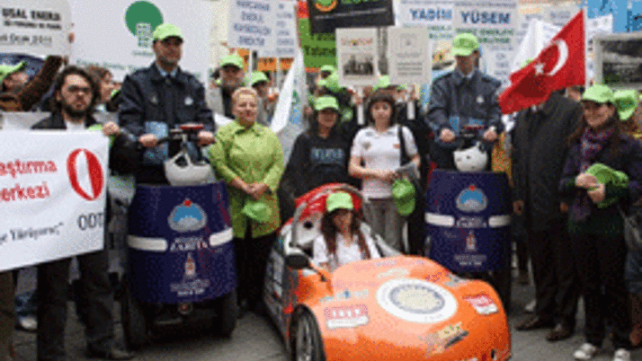 Kartal'dan enerji yürüyüşüne destek