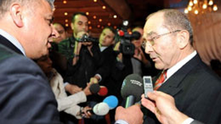 Hilmi Özkök'ten Çetin'e cevap yok