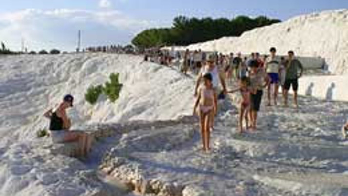 Pamukkale'ye Ruslar'dan çıkartma!