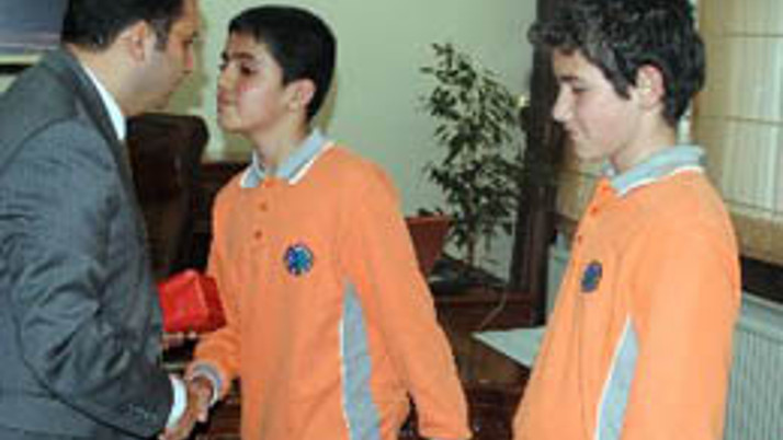 Hakkarili öğrencilerden bölge birinciliği