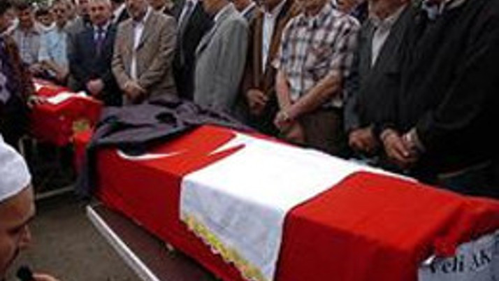 Yüreğimiz 28 madenci için yanıyor