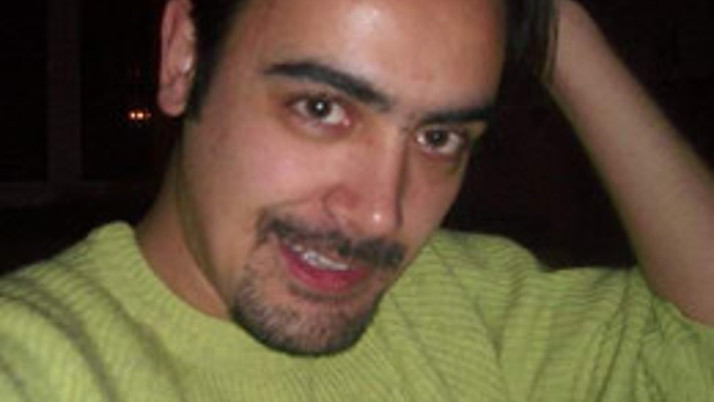 Balkonda mangal yakıp intihar etti