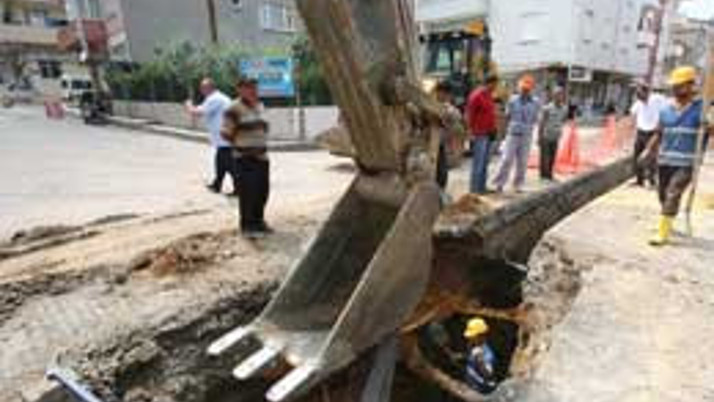 Çayırova’ya 28 km’lik kanalizasyon hattı