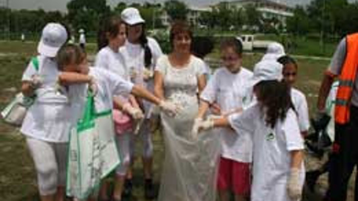 Yeşilköy sahilleri tertemiz oldu