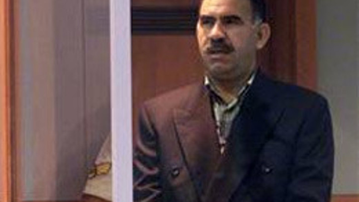 Bordo bereliler Öcalan'ı bırakıyor