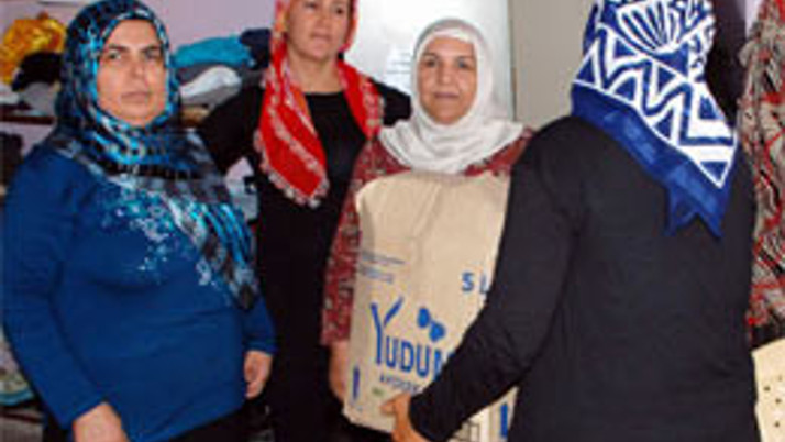 Adıyaman'da Ramazan yardımları sürüyor