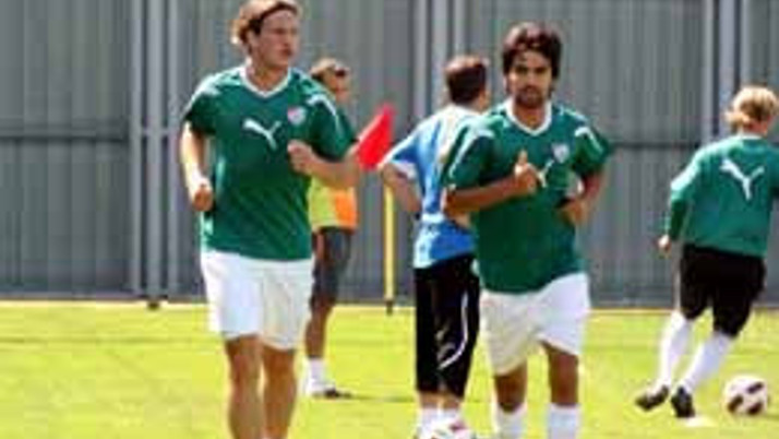 Svensson takımla antremana çıktı