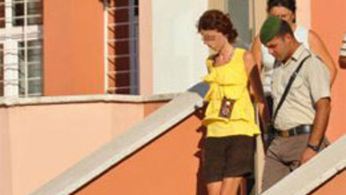 Mayo dükkanında tecavüz rezaleti 