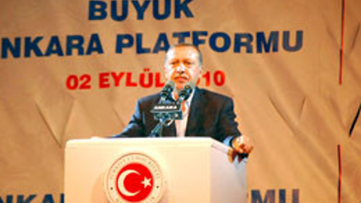 Başbakan Erdoğan rekor iftara katıldı 