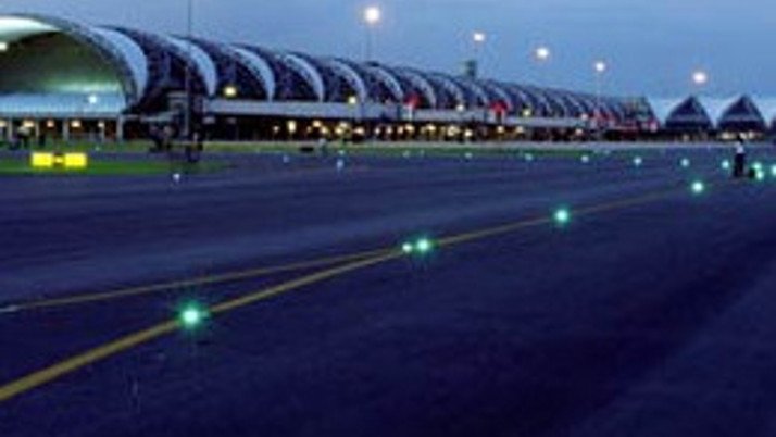 Cengiz Topel Havaalanı'na düzenleme