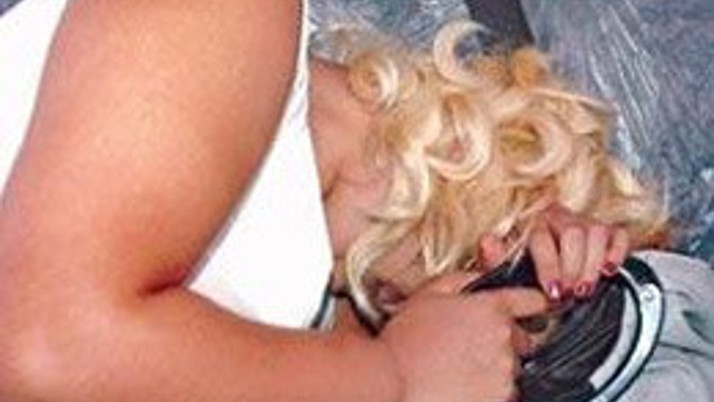 Manikürcü kızın şantajı tutmadı