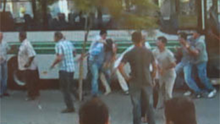 Halk otobüsü şoförleri birbirine girdi!