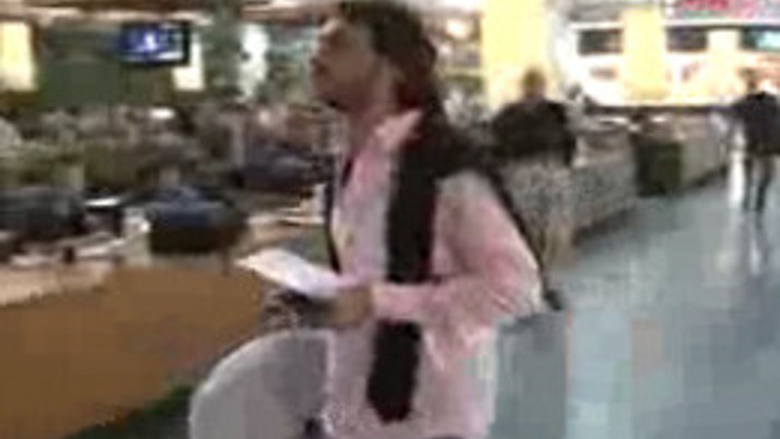 Sayan sevgilisiyle birlikte Moskova'da