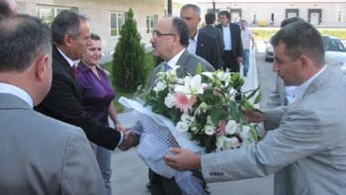 Bakan Atalay iftar yemeğine katıldı