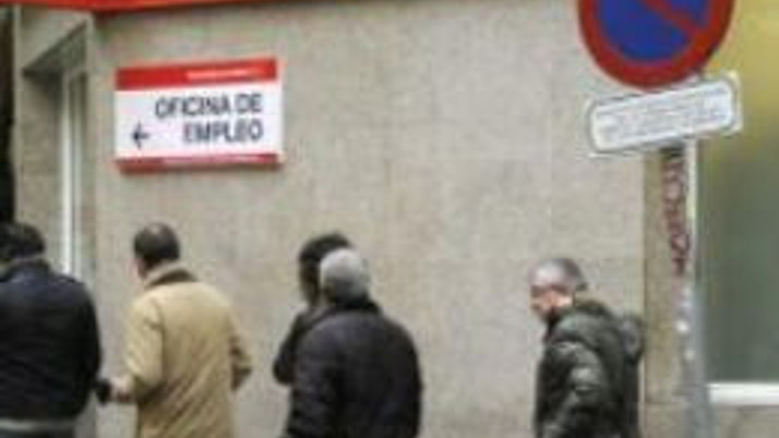 İspanya'da 5 km'lik işsizlik zinciri