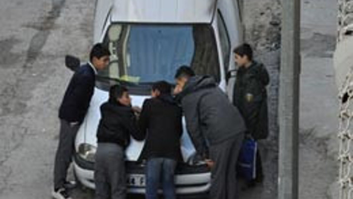 Öğrencilerin inanılmaz karne cambazlığı