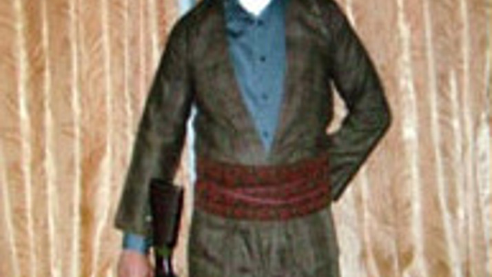 Adana'da Puşulu, kalaşnikoflu imam! 