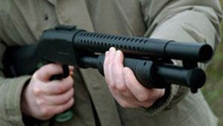 Benzin istasyonuna 'pompalı' saldırı!