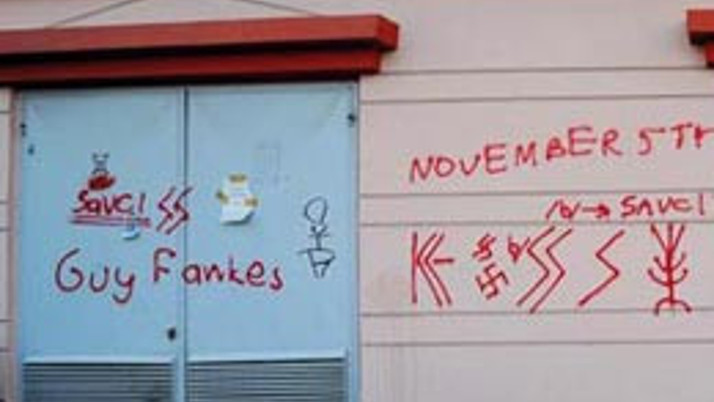 Ergenekon savcısına duvar yazılı tehdit