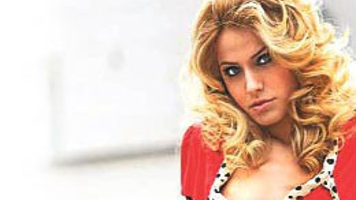 Ünlü oyuncu hırsızların kurbanı oldu