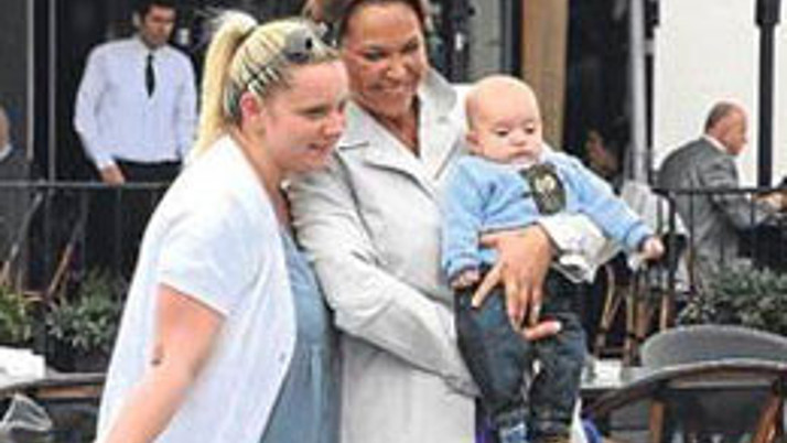 Hülya Avşar yine şaşırttı!