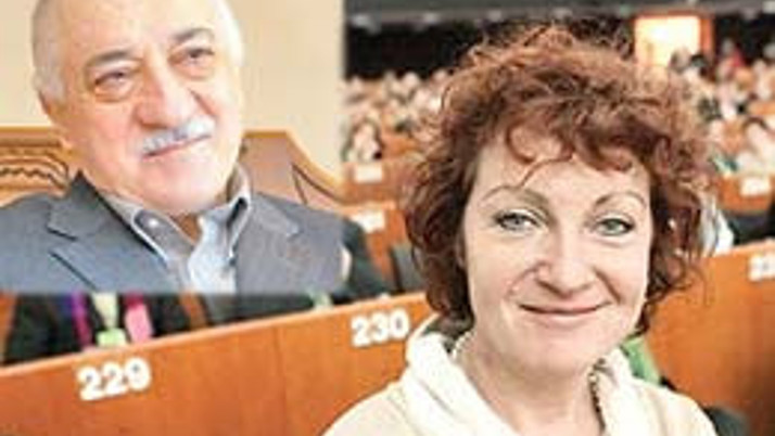 AB'den Türkiye'ye Gülen eleştirisi