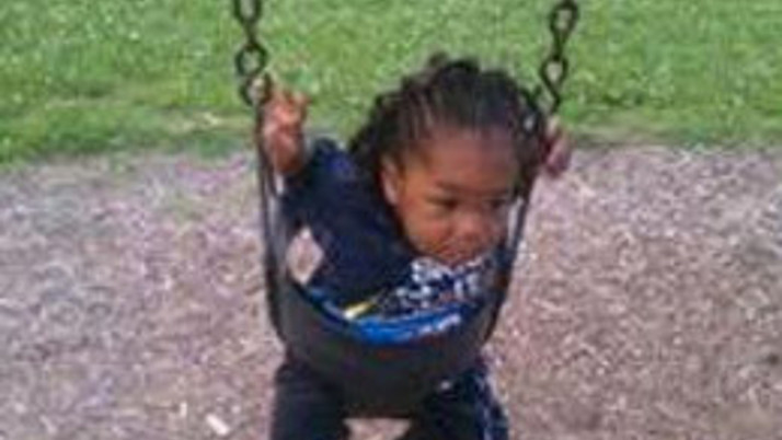 5 yaşında elini kana buladı!