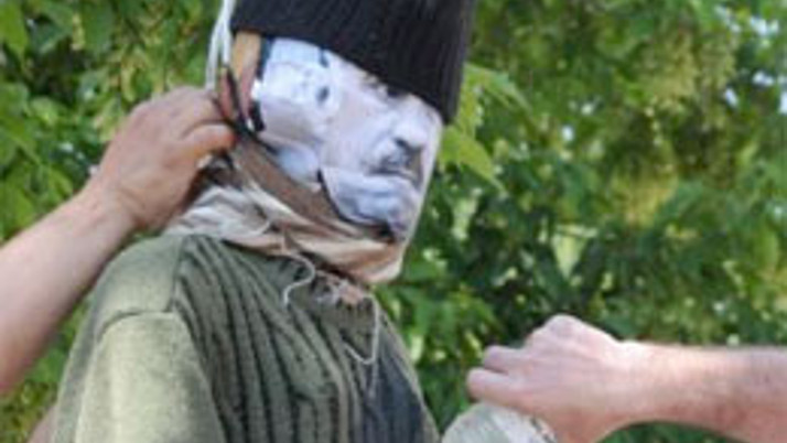 'Öcalan'ı yakıp ateşe verdiler