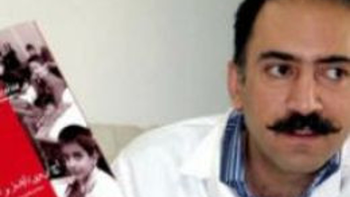 Hamaney, 'darbe girişimi' mahkumu doktoru affetti